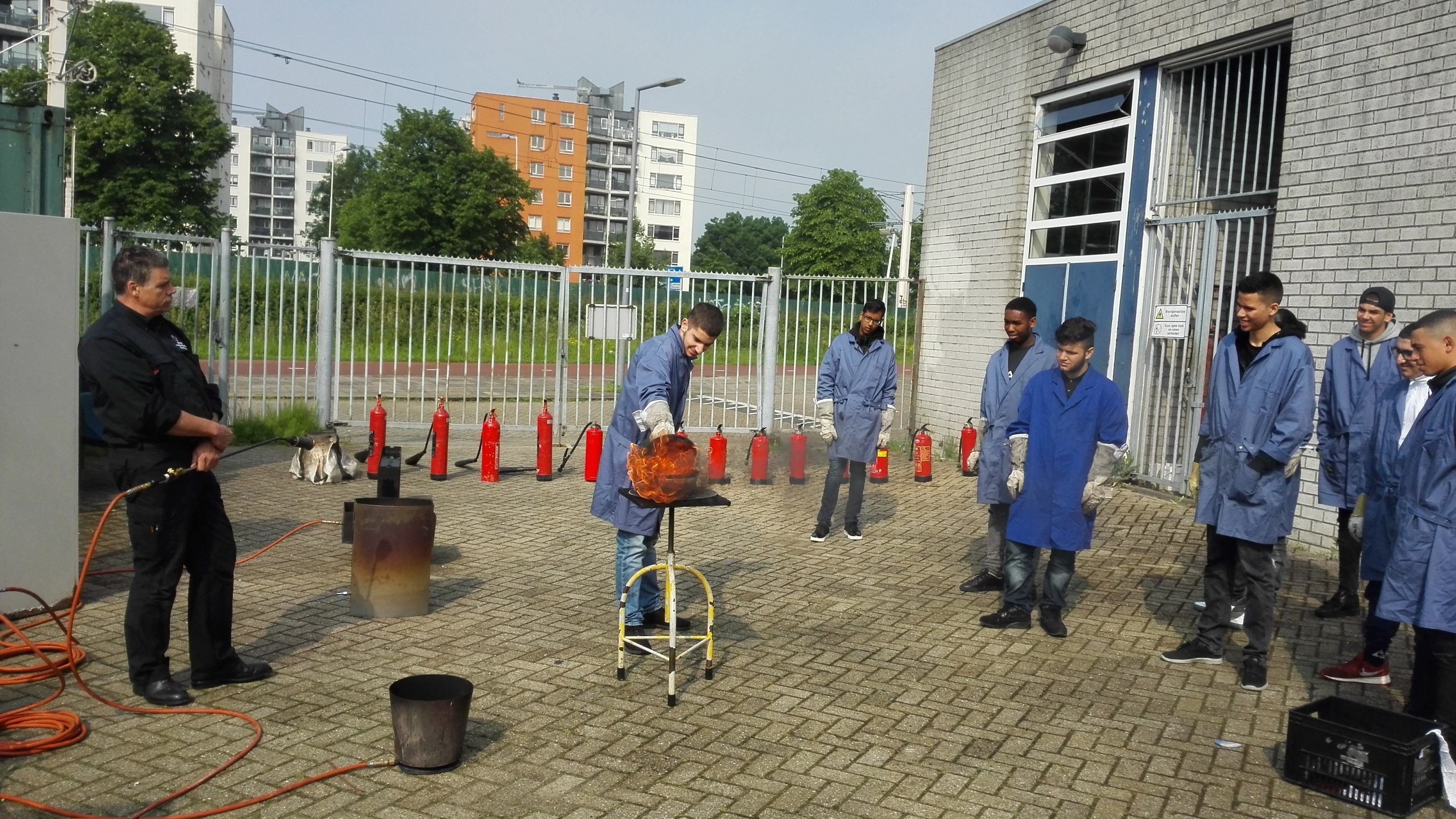 Praktijkles brandbestrijding